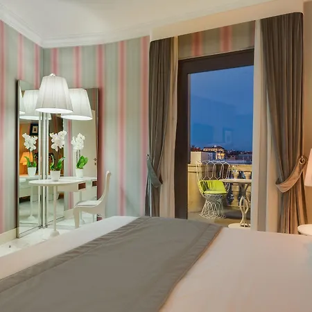 Grand Palace Hotell 5*