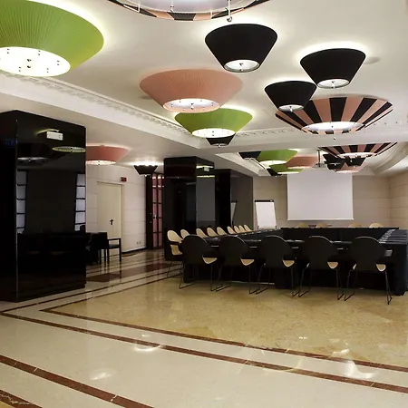 Hotell Grand Palace