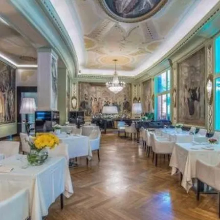 Hotell Grand Palace Rom