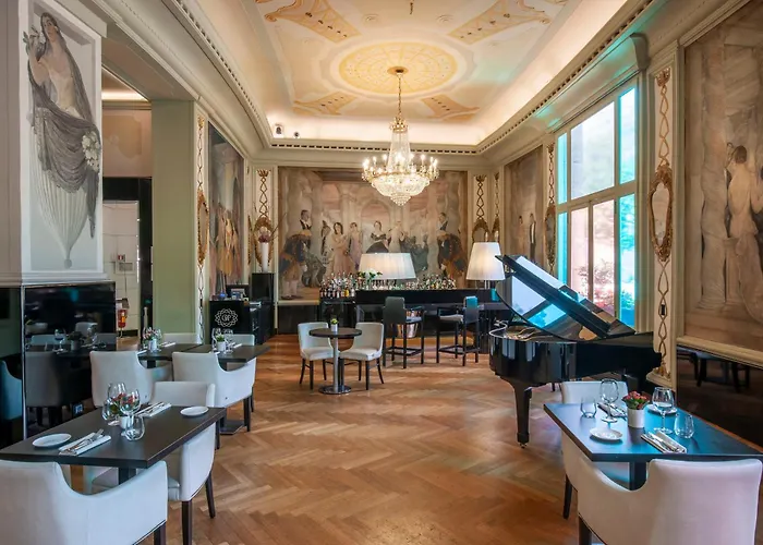 罗马皇宫大酒店 酒店