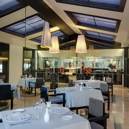 Grand Palace 5*